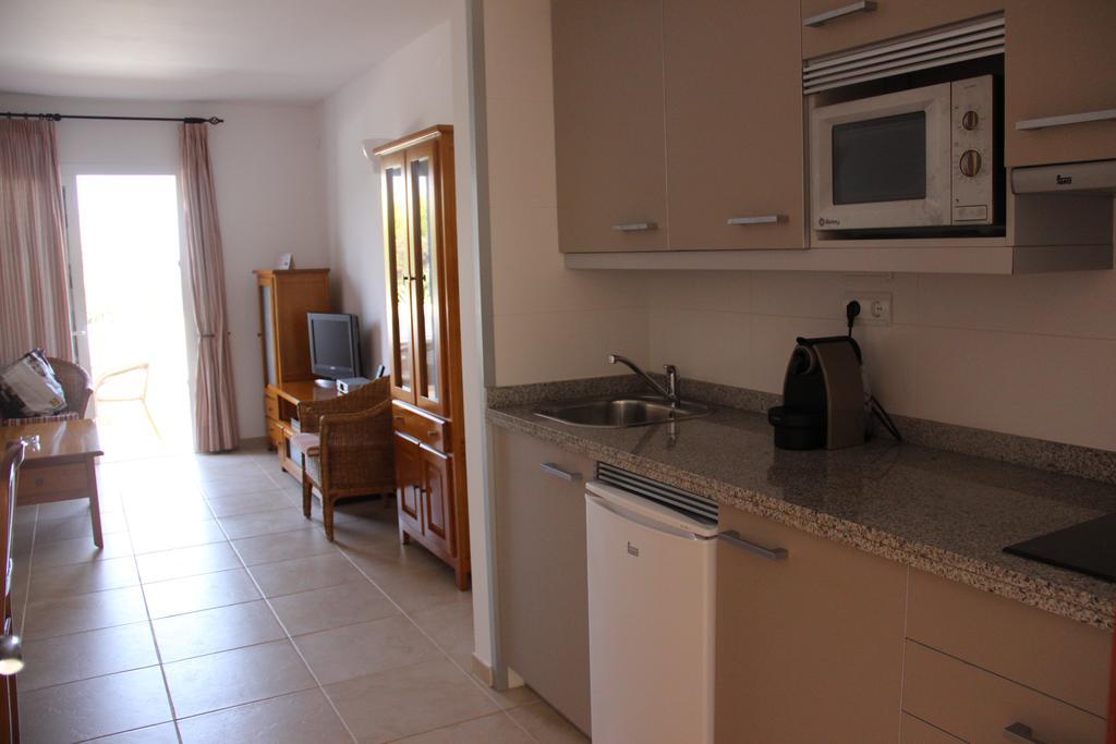 Apartamento Es Calo الغرفة الصورة